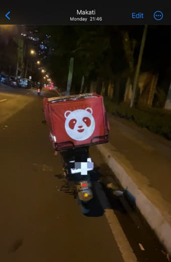 网友投稿：摩托车爆胎，菲律宾友人热心帮助