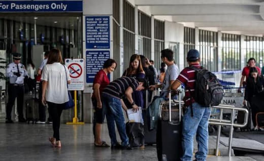 菲律宾移民局在宿务机场拦截5名人口贩运受害者