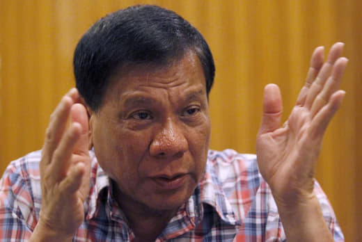 菲律宾总统杜特尔特：某位总统候选人在游艇和私人飞机上吸毒，所以逍遥法外...