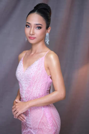 近日，RethSreyNeath被选为2023年柬埔寨环球小姐。