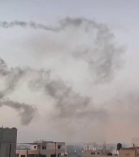 以巴冲突：哈马斯发动突袭，以色列宣布进入战争状态